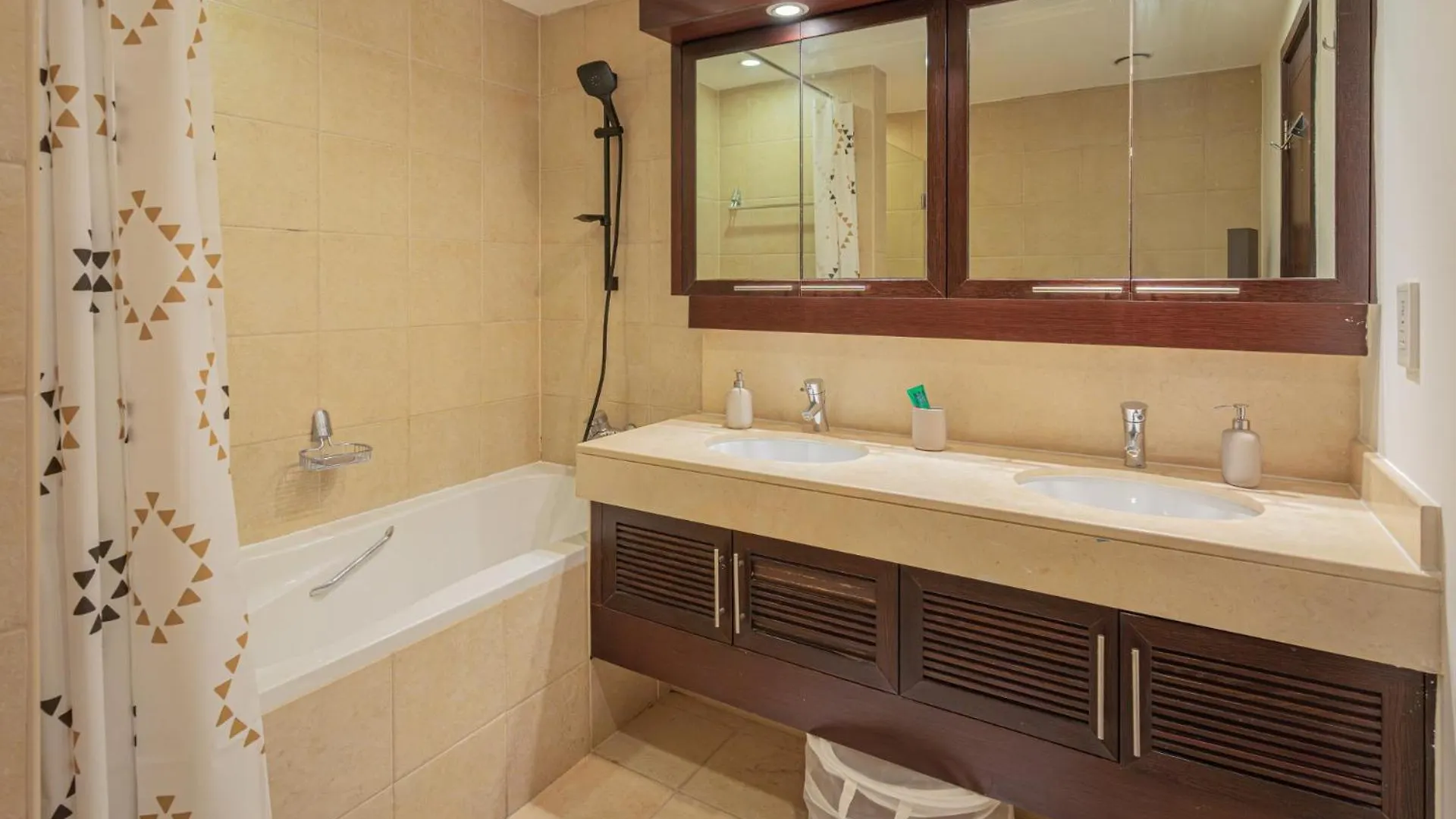 Apartment Savis Homes- Full Burj Khalifa & Fountain View Dubai