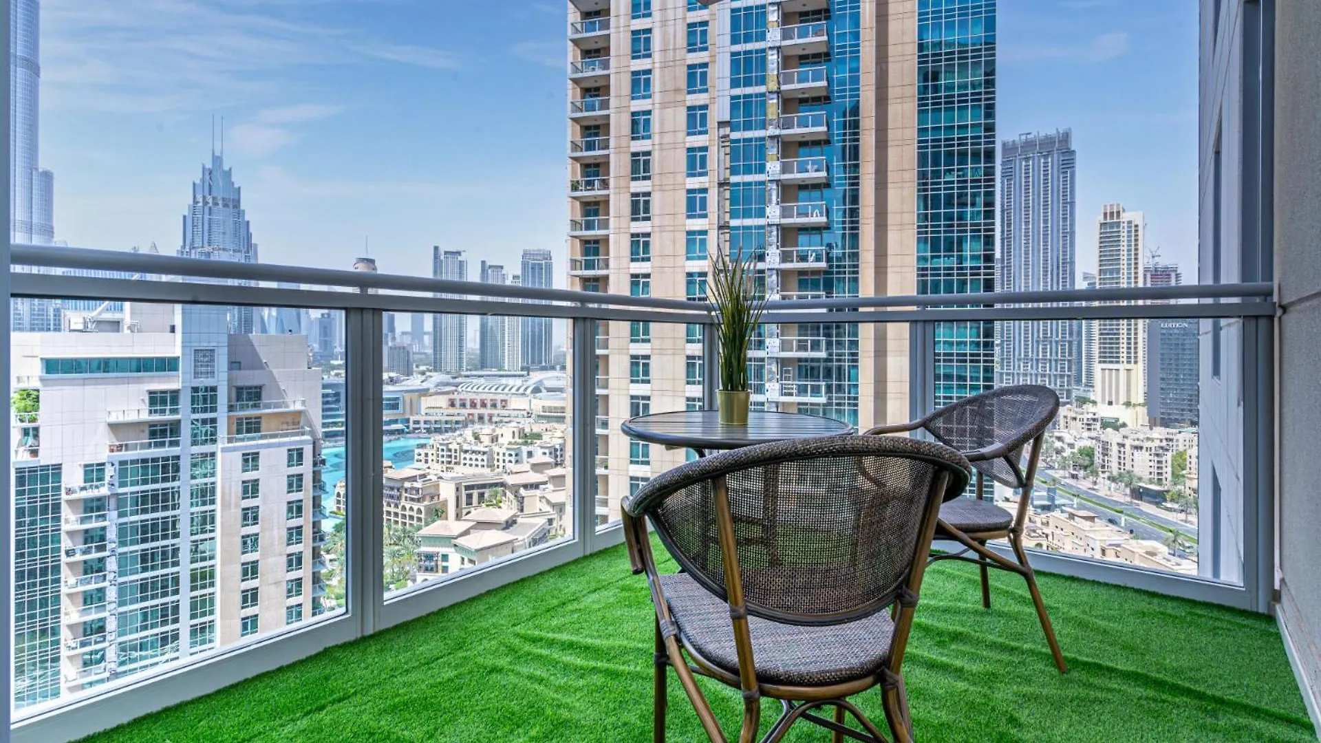 Apartment Savis Homes- Full Burj Khalifa & Fountain View Dubai